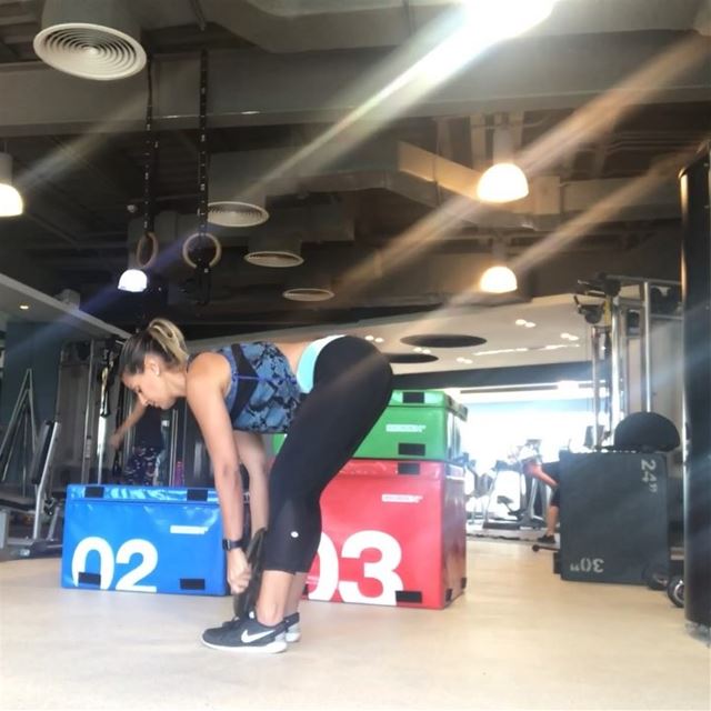 2 of my  favorite  movements when short on time in the  gym :🦋 5 x 10 ... (Dubai, United Arab Emirates)