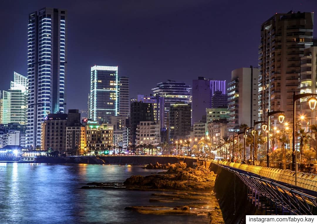 ___________________________________ libanon beirut nightlights buildings... (Corniche El Manara)