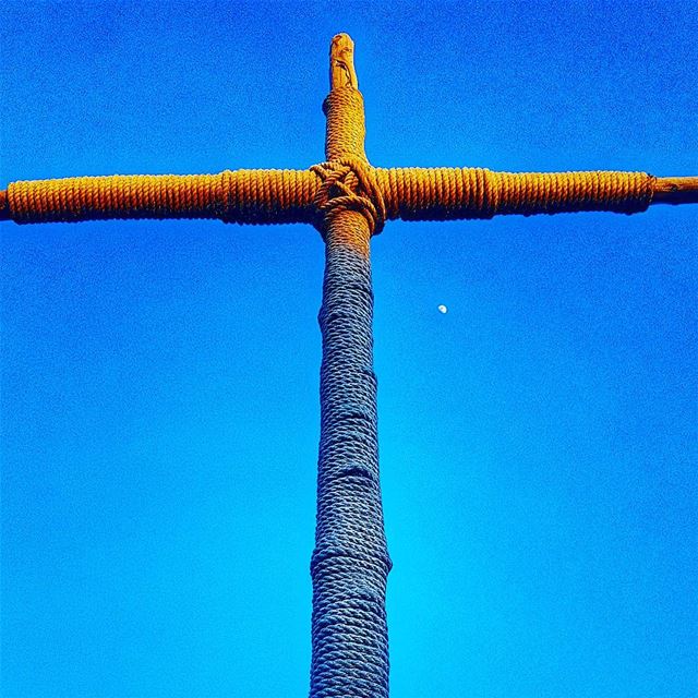 A cross and the moon  moon  day  daytime  cross  mountains ... (Mazraat El Dahr)