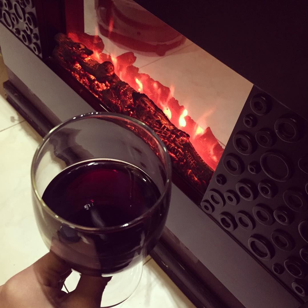 A glass of wine / day is a must 🍷Resveratrol helps burning your extra...