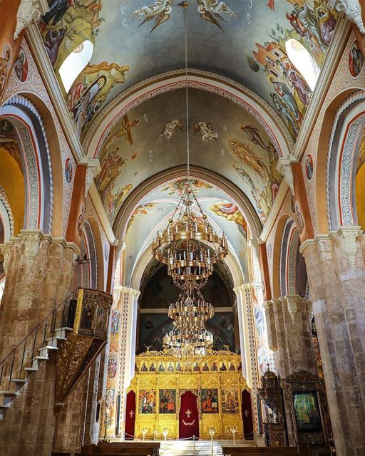 A igreja mais antiga de Beirute, a Catedral Ortodoxa Grega de São Jorge... (Saint George Greek Orthodox Cathedral)