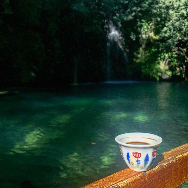A morning coffee by the river ☕️☕️☕️Photo by : @ruelulu ..... (شلالات الزرقاء -بعقلين)