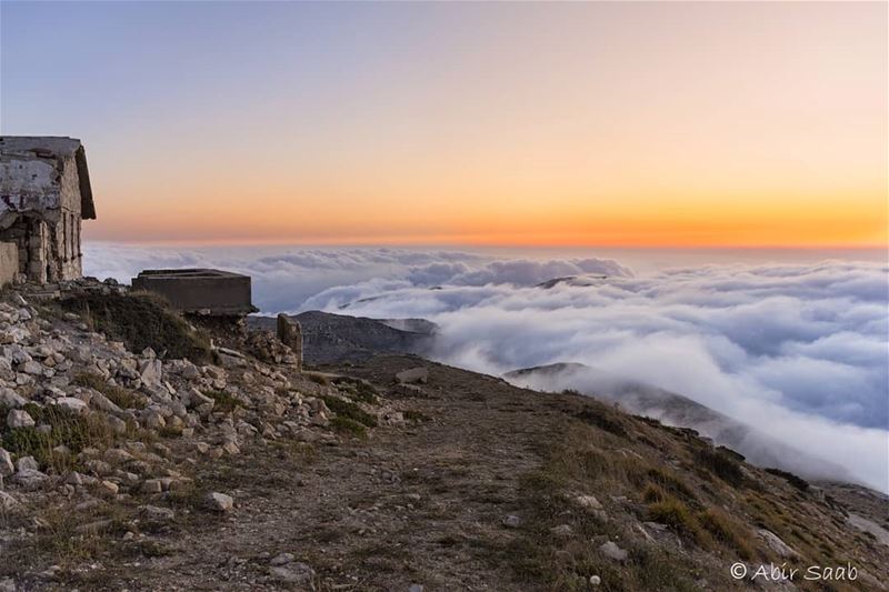 A not to be missed sunset sight from over the clouds at Channel 11 ruins .... (Kfarselwan)
