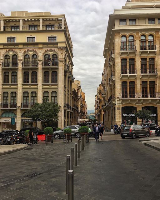 A Paris do Oriente Médio pelas lentes do @peterwenmaken 🇱🇧 The Paris of... (Downtown Beirut)