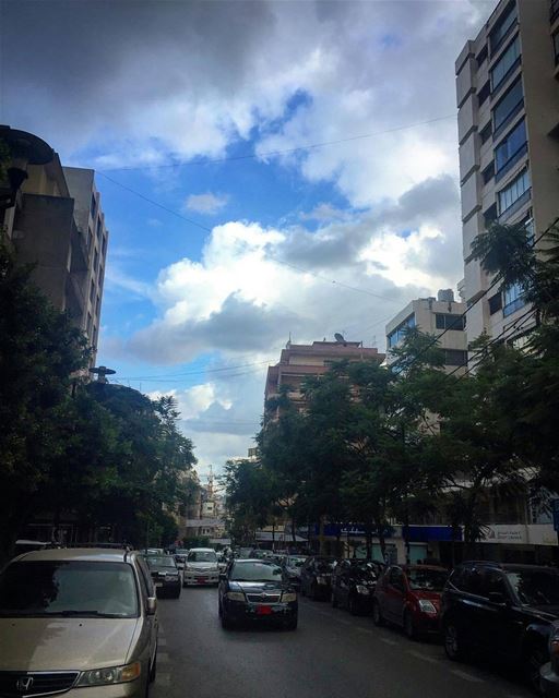 A rainy morning 🌧🌦By @elietabchi  Badaro  Beirut  Liban  Libano ... (Badaro, Beirut)