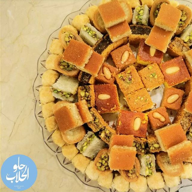 A royal plate of baklava + maddat 😍👍the yummiest oriental desserts for... (Abed Ghazi Hallab Sweets)