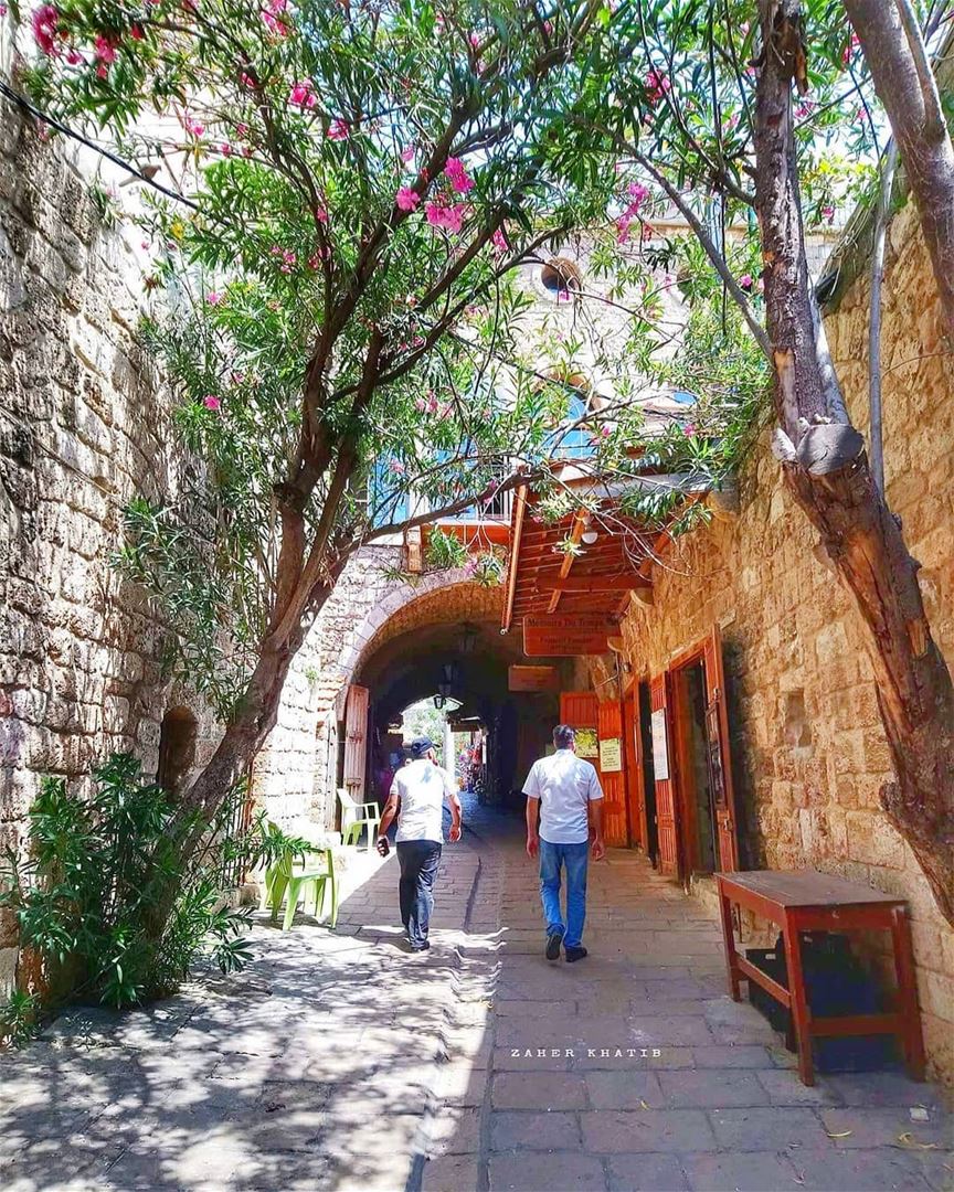 A Sunny day in Byblos.. 🇱🇧 يوم مشمس في جبيل 😁 * insta_lebanon ... (Byblos, Lebanon)