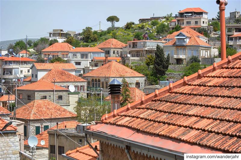 A walk accross the 🇱🇧 rooftops 🖤 lebstory  lebanontraveler ... (Rashayya, Béqaa, Lebanon)