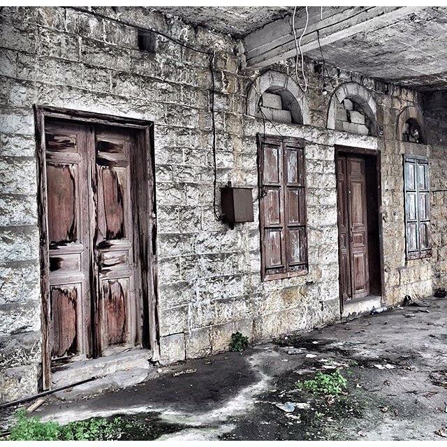Abandoned House Zalka ,