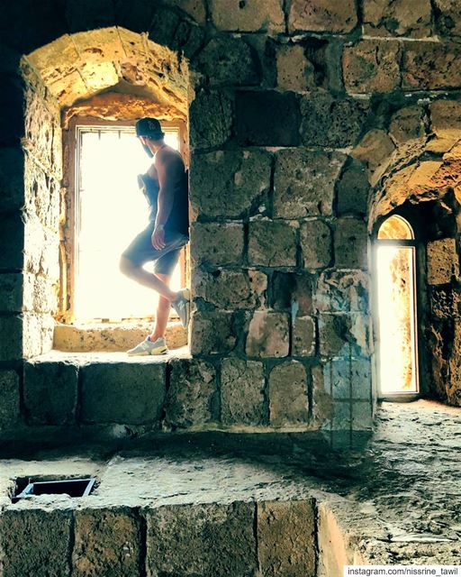 Adventure is just outside your window🌸 sidon  lebanon  castle ... (Saïda, Al Janub, Lebanon)