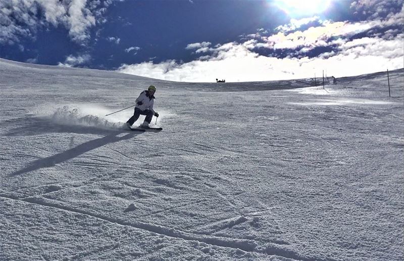 After a stormy weekend slopes are looking fresh and ready to ride!!... (Mzaar Kfardebian)