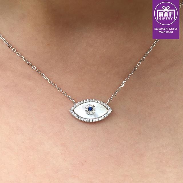 All eyes on you!! 👀 💃🏻 raf_giftry  silver925....... necklace ... (Raf Giftry)