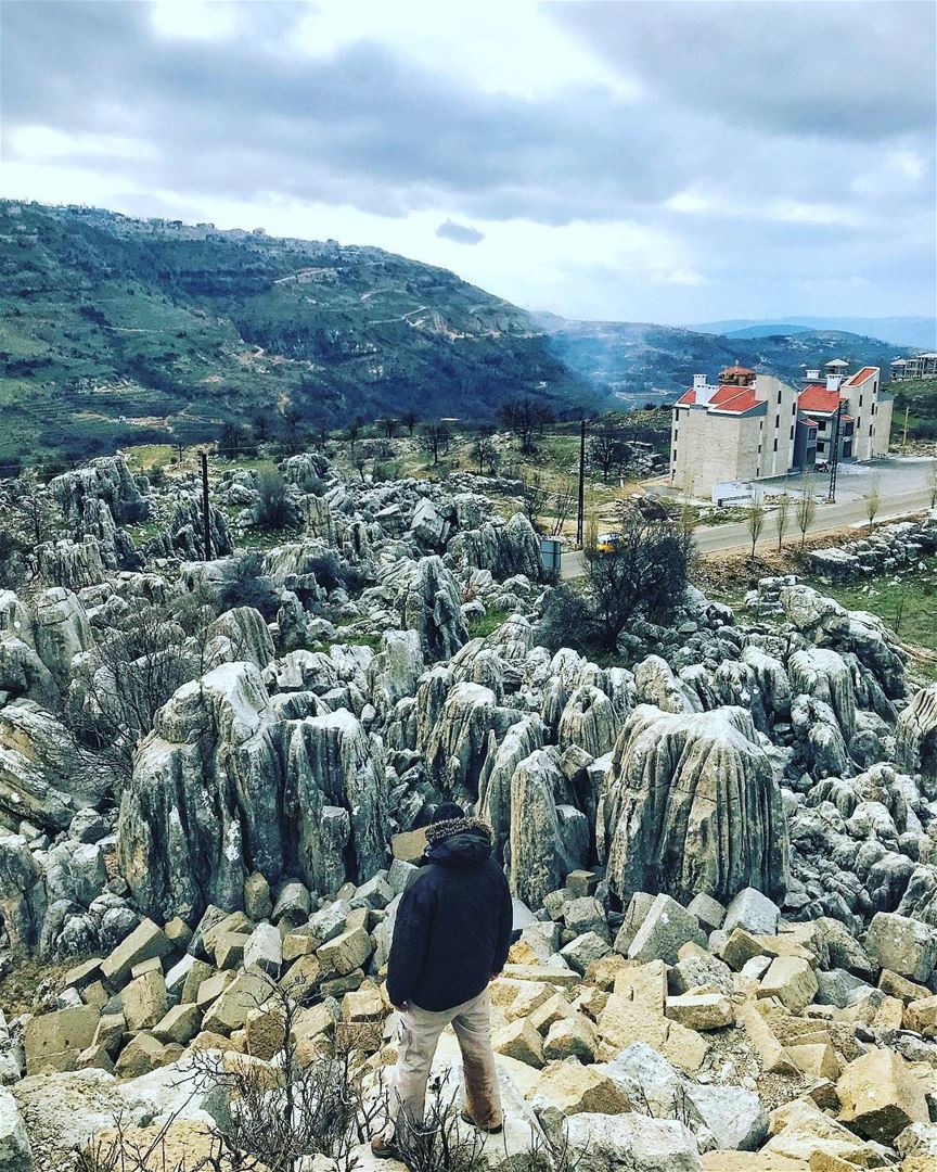 All these rocks but my heart’s always soft😪📸: @melissaiskandar_ ....... (Faqra (fornlämning i Libanon, lat 34,00, long 35,81))