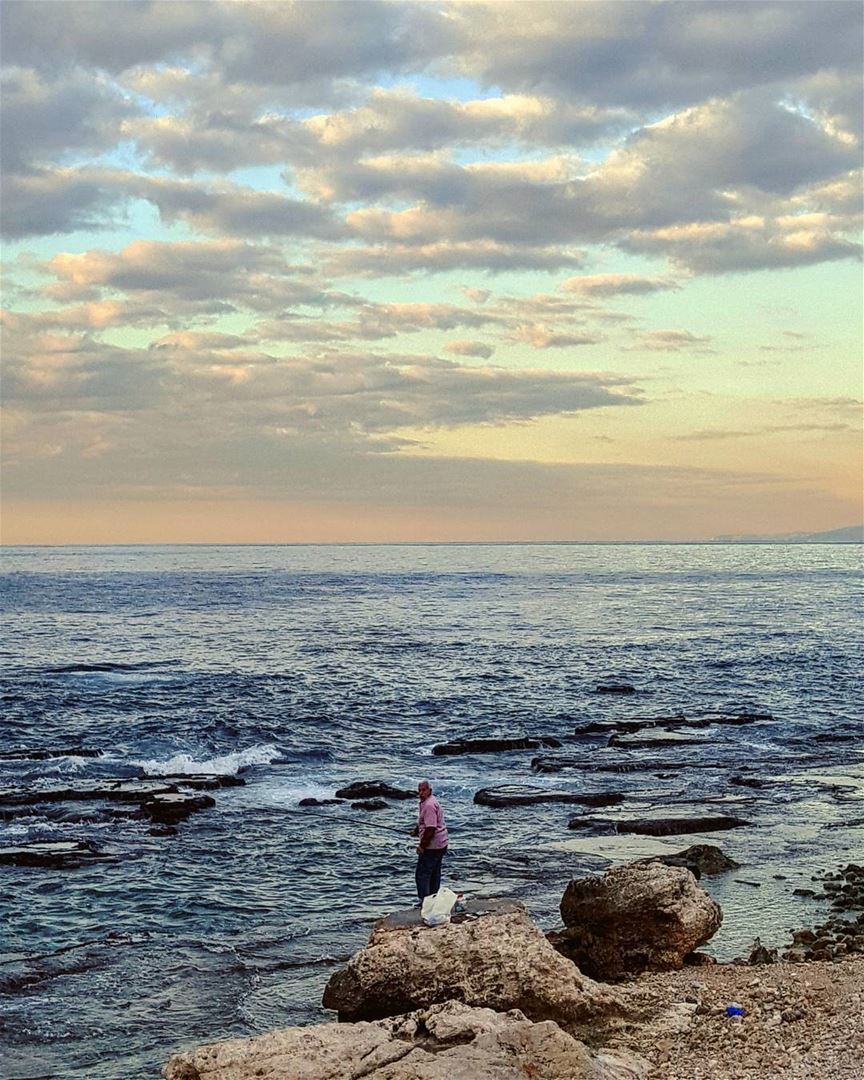 Alone with his great blue expectations...🎣 hello fisherman  beirut... (Beirut, Lebanon)