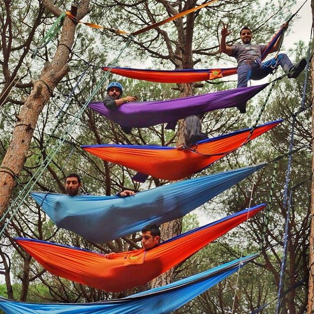 Always play it safe and Use a Harness ✌🏻.... hammock  hammocklife ... (Lebanon)
