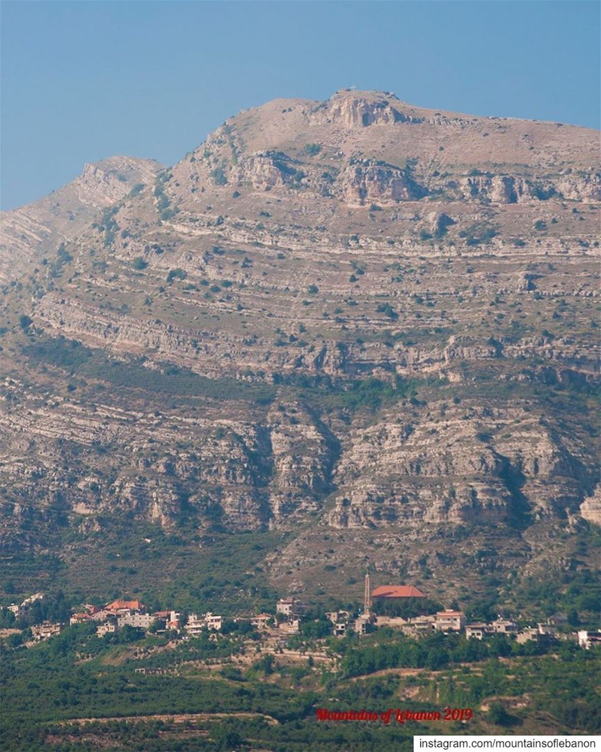 Amazing and Imposing stratifications making up the mountain overlooking... (Akoura, Mont-Liban, Lebanon)