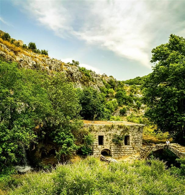 An old lonely house in the middle of nowhere ...A small waterfall on the... (Ijdabra, Liban-Nord, Lebanon)
