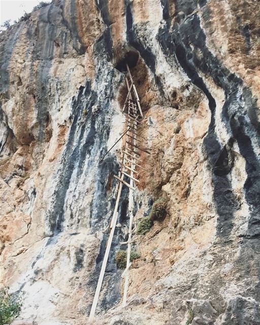 And nop, I didn't climb...  lebanon  livelovelebanon  kadishavalley ... (Kadisha Valley)
