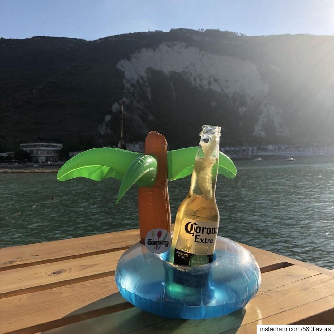 And we’re back 😍😍 finally Summer is here 💙💚 cheers 🍻  benybeach ... (Beny Beach Bar)