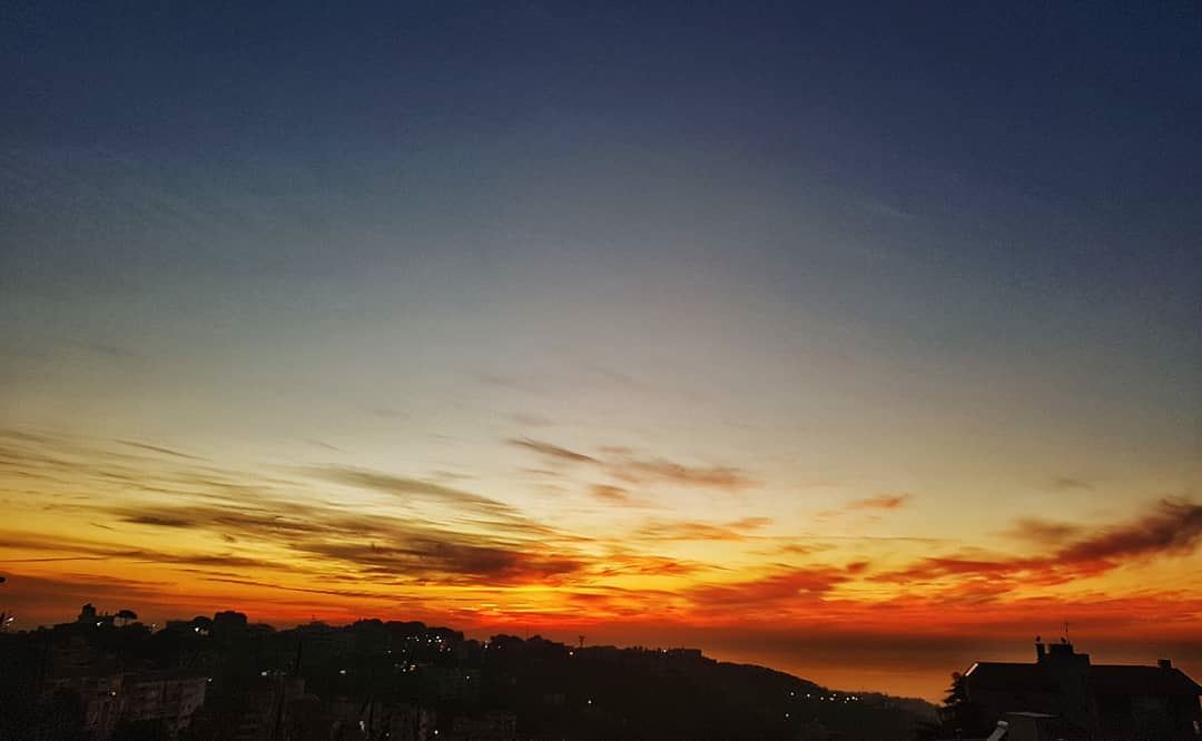 Another opportunity to reset⬅ randomlycaptured decembersunset 🌅....... (Ain el-Rihaneh)