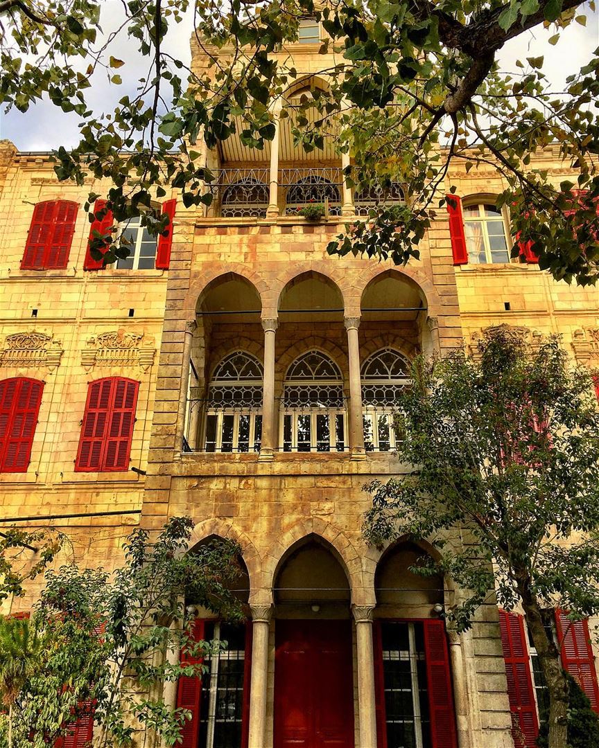 Arraste as fotos para ver mais imagens de casas tradicionais de Zahle. São... (Zahlé, Lebanon)