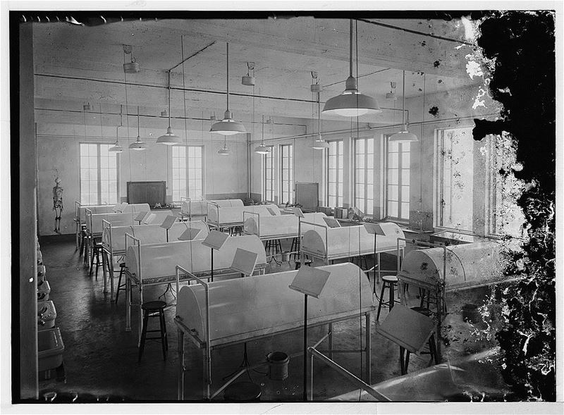 AUB Medical Classroom  1920s 