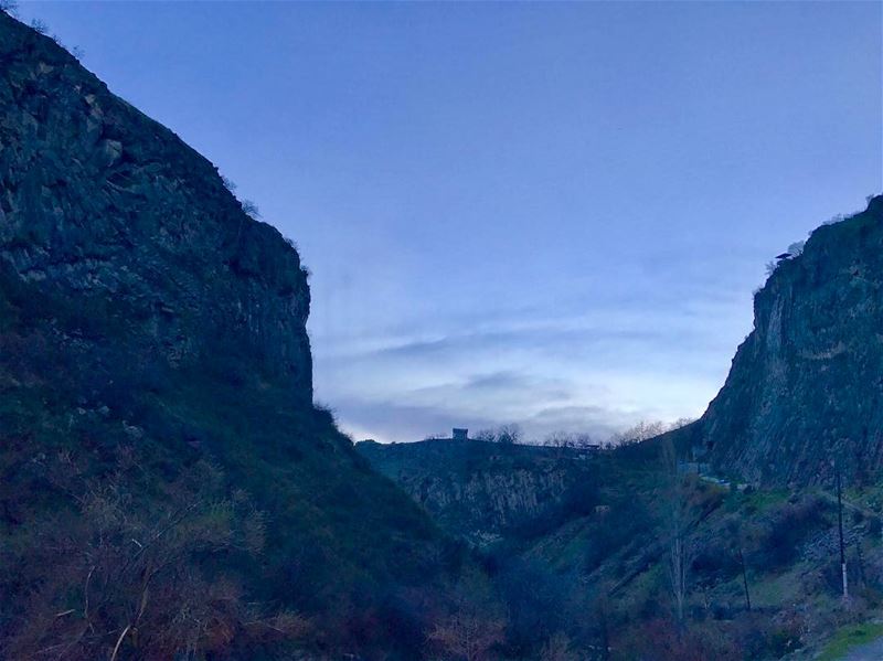 Azat river canyon at sunset! On the back hill we can see the roman temple... (Azat River)