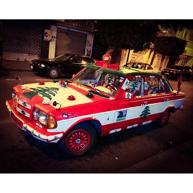 "Azizati" ("My darling"), the best taxi in town ❤️💚! Decorated by its owner Akram Saïd with the colors and emblem of the Lebanese flag 🇱🇧 taxi lebaneseflag rider friday love car (Badaro, Beirut)