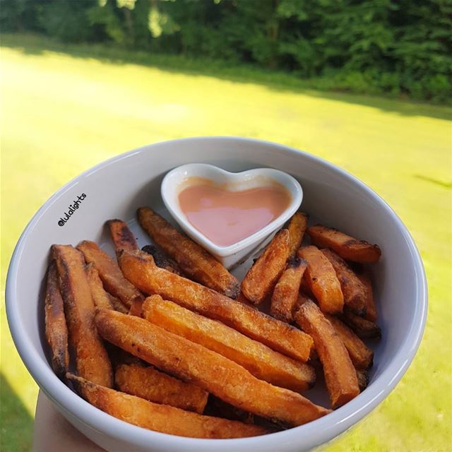🍟Baked Sweetpotato Fries🍟...........🍟🍟🍟🍟🍟🍟🍟🍟🍟🍟🍟🍟� (Germany)