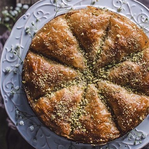 Baklava Cake made by the talented @gintare_marcel 😍😍😍 LebanonEats Lebanon beirut baklava lebanese lebanesefood cake baklavacake homemade arabicsweets dessert sweet sugar yummy foodie foodporn foodgasm