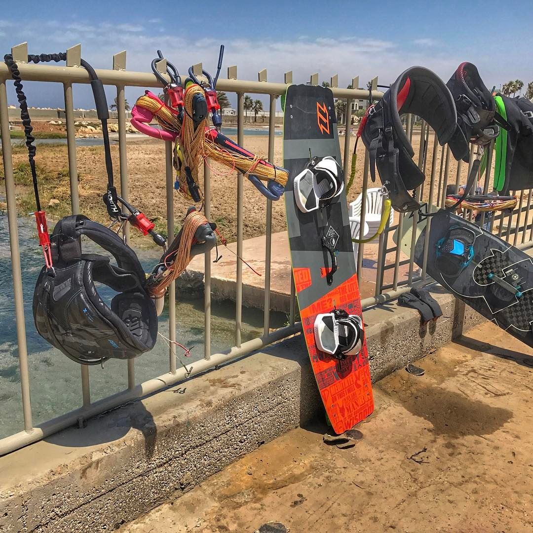 Bars, lines & boards! We rocking Tripoli's Marina Kite Beach 🌊 🏄🏻🏄🏻💨� (North Marina Beach)