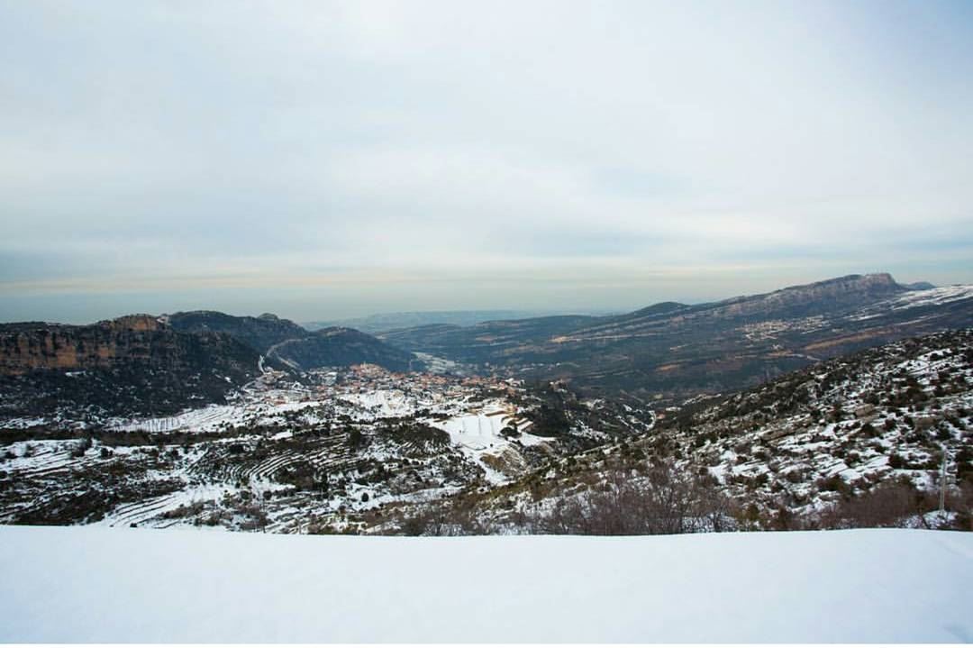  batroun  douma  village  mountains  snow  snowtime  bebatrouni  lebanon ... (Douma, Liban-Nord, Lebanon)