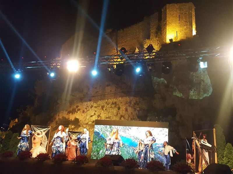  batroun  hamat  msaylha  castle  fortress  festival  bebatrouni  lebanon ... (Msaylha Castle)