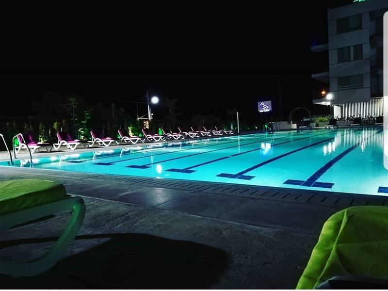  batroun  thoum  le_six  hotel  swimming  pool  vacation  bebatrouni ... (Le Six Resort Hotel)