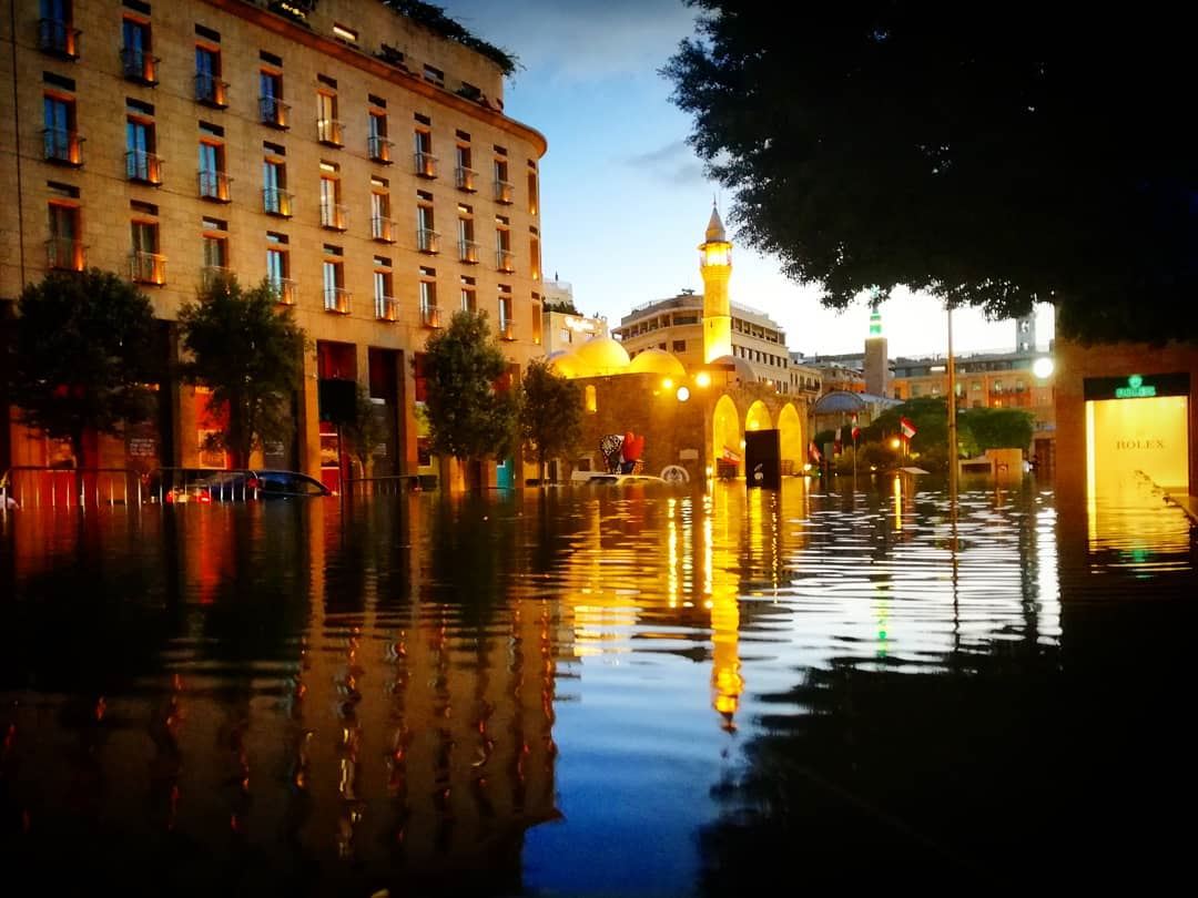 Be a  reflection of what you'd like to  receive..  goodmorning ... (Downtown Beirut)