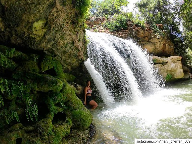  Beat The  Heat 😎💦 ColdWater  Fresh  Waterfall  FeelNature  EnjoyNature... (Al Jahiliyah, Mont-Liban, Lebanon)