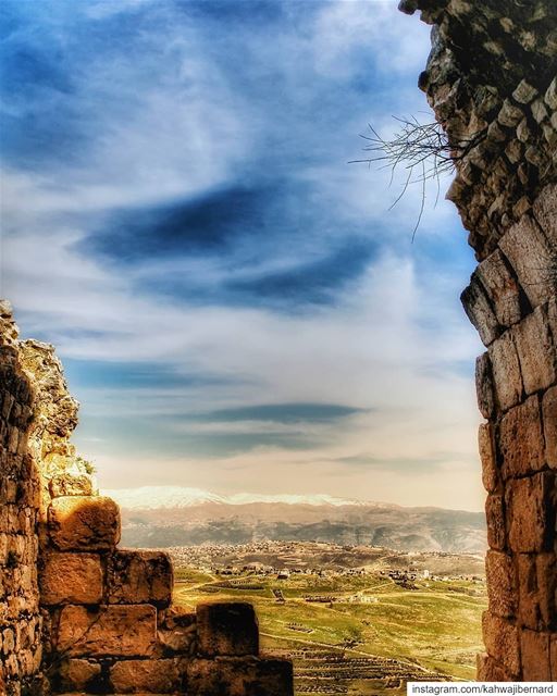 Beaufort fortress_arnoun lebanon livelovebeirut  ig_lebanon  instalebanon... (Arnoûn, Al Janub, Lebanon)
