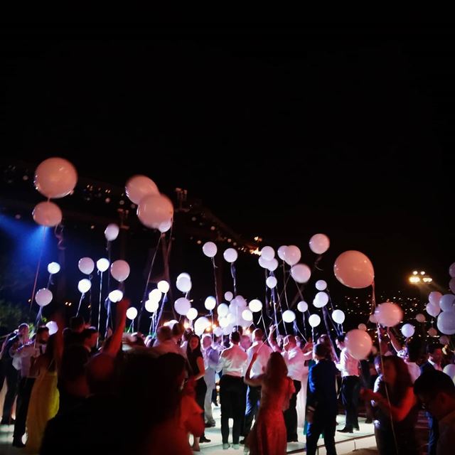 Beautiful moments  lebanon  wedding  balloons ...