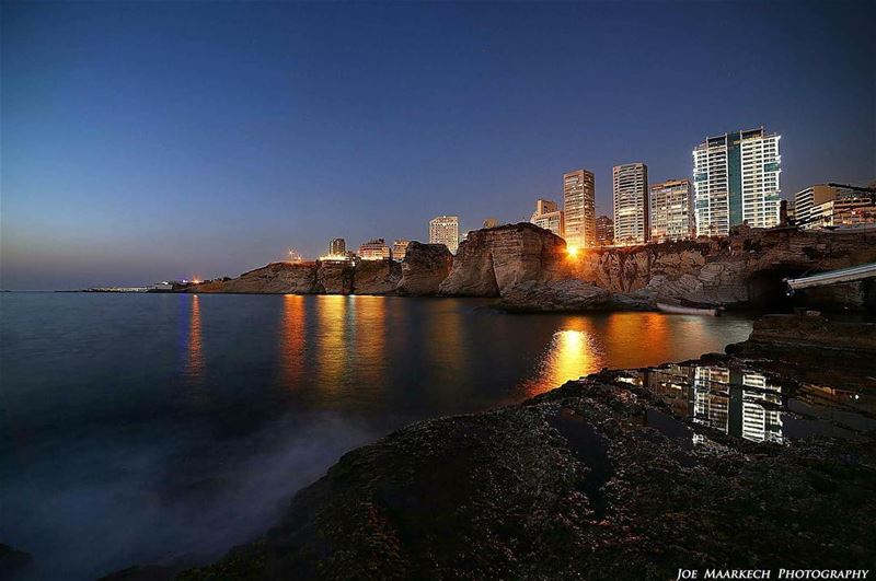 Beirut " al raousheh " at night... it's not about a " click ", it's about " (Rawsheh, Beirut, Lebanon)