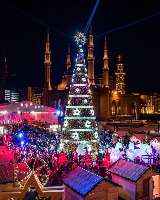 Beirut celebrating the joy of Christmas 🎄🎅... beirut  downtown ... (Downtown Beirut)