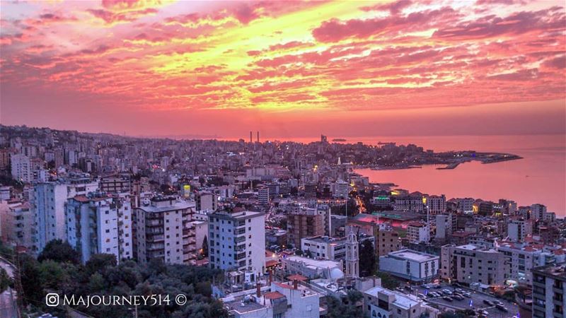 Beirut from above! 🛩️..... WorldCaptures BeautifulDestinations... (Harîssa, Mont-Liban, Lebanon)
