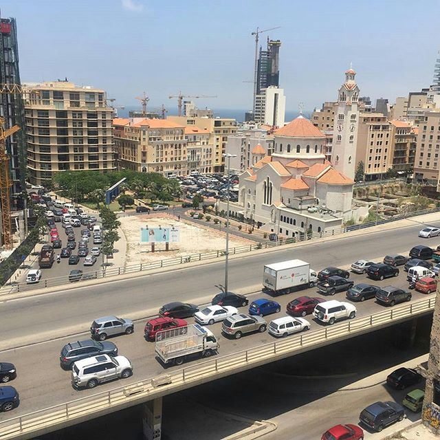 Beirut Life Style Traffic ⛪🚙🚗🚕🚛 (Downtown, Beirut, Lebanon)