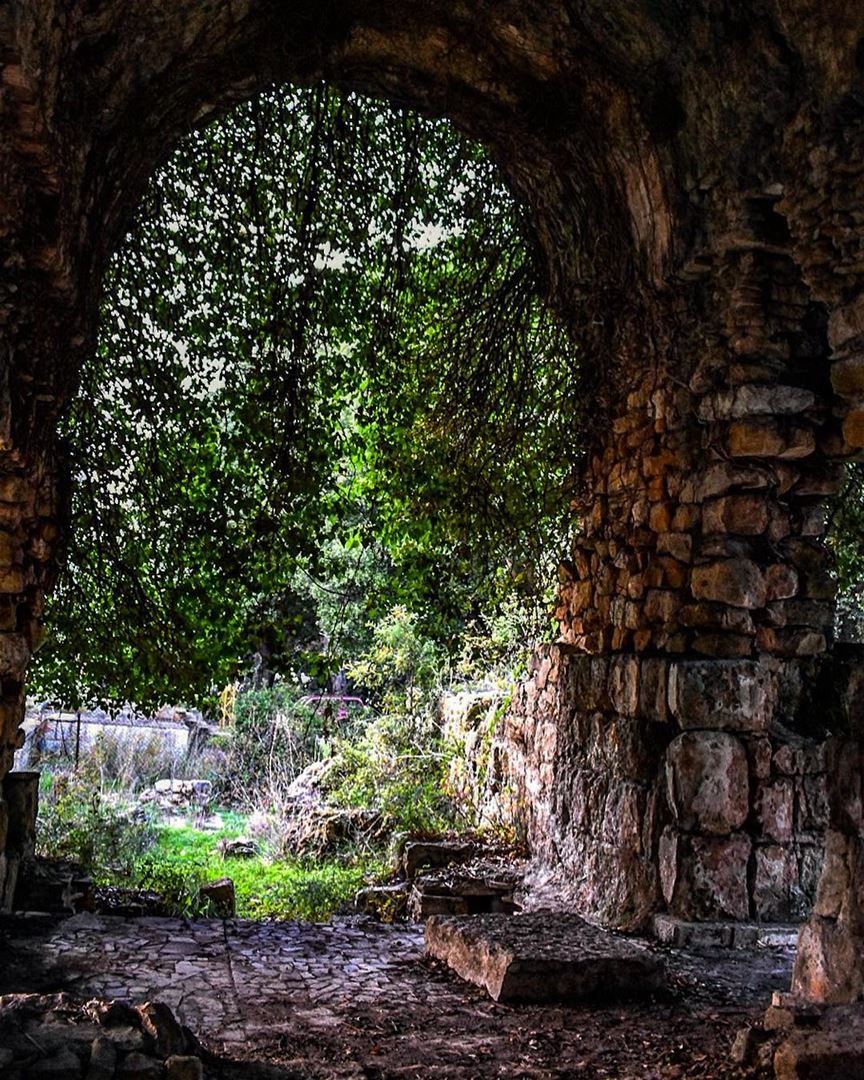 Beit Mery / Beyto Moryo Roman Bath Entrance Arcades and Arches .. - 📍Beit... (Beit Meri, Mont-Liban, Lebanon)