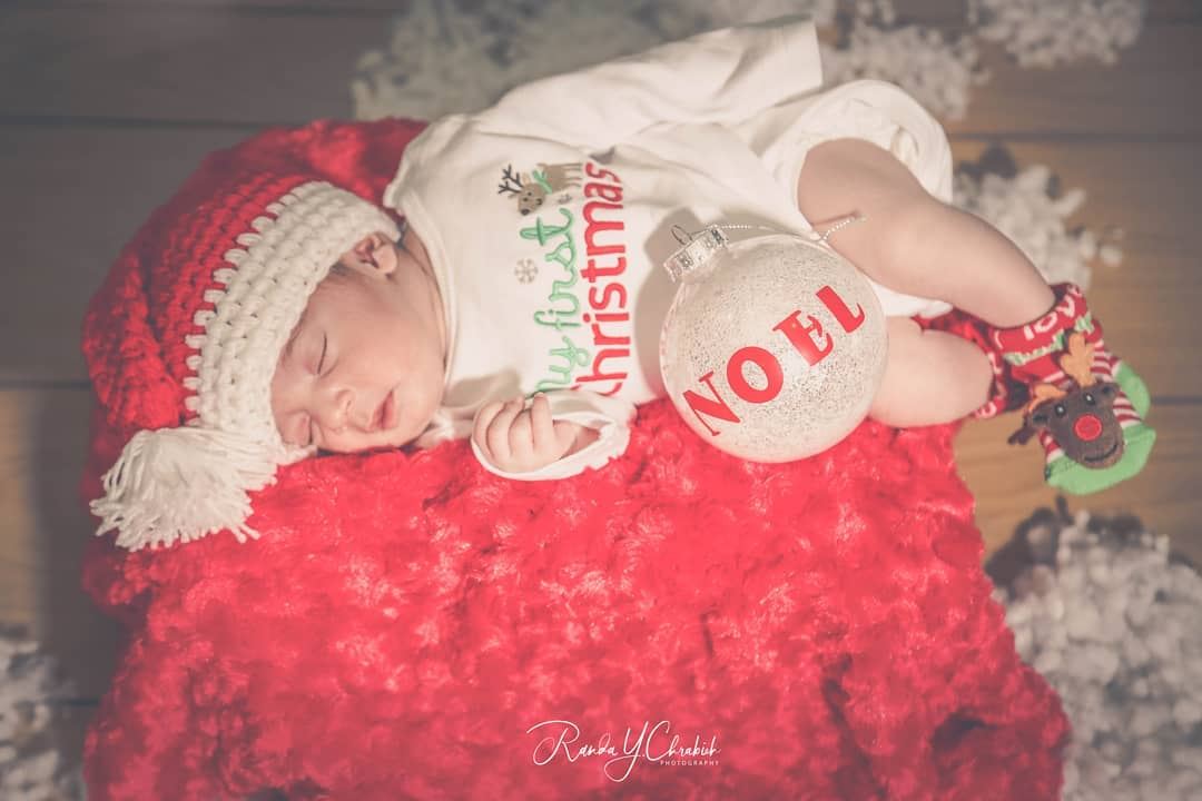 Believe in the spirit of Christmas. 🎄😍📸Book your session📱03125527  ...