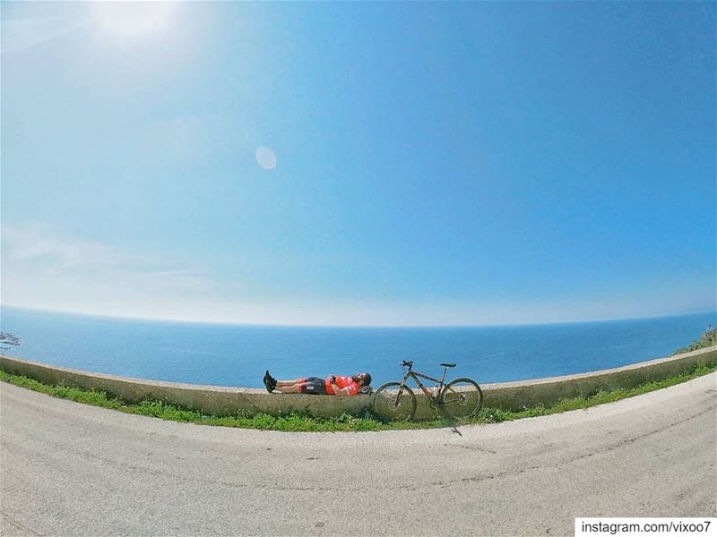 Bike, Sea and Sun🚴🐚☀.... cyclinglife  cyclist  roadbike  cycling ... (Batroûn)
