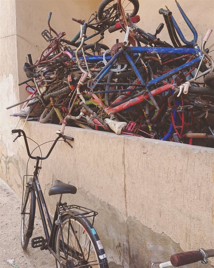 Bikes, anyone?🔽 sidon  saida  livelovesaida  travel  lebanon ... (Sidon, Lebanon)