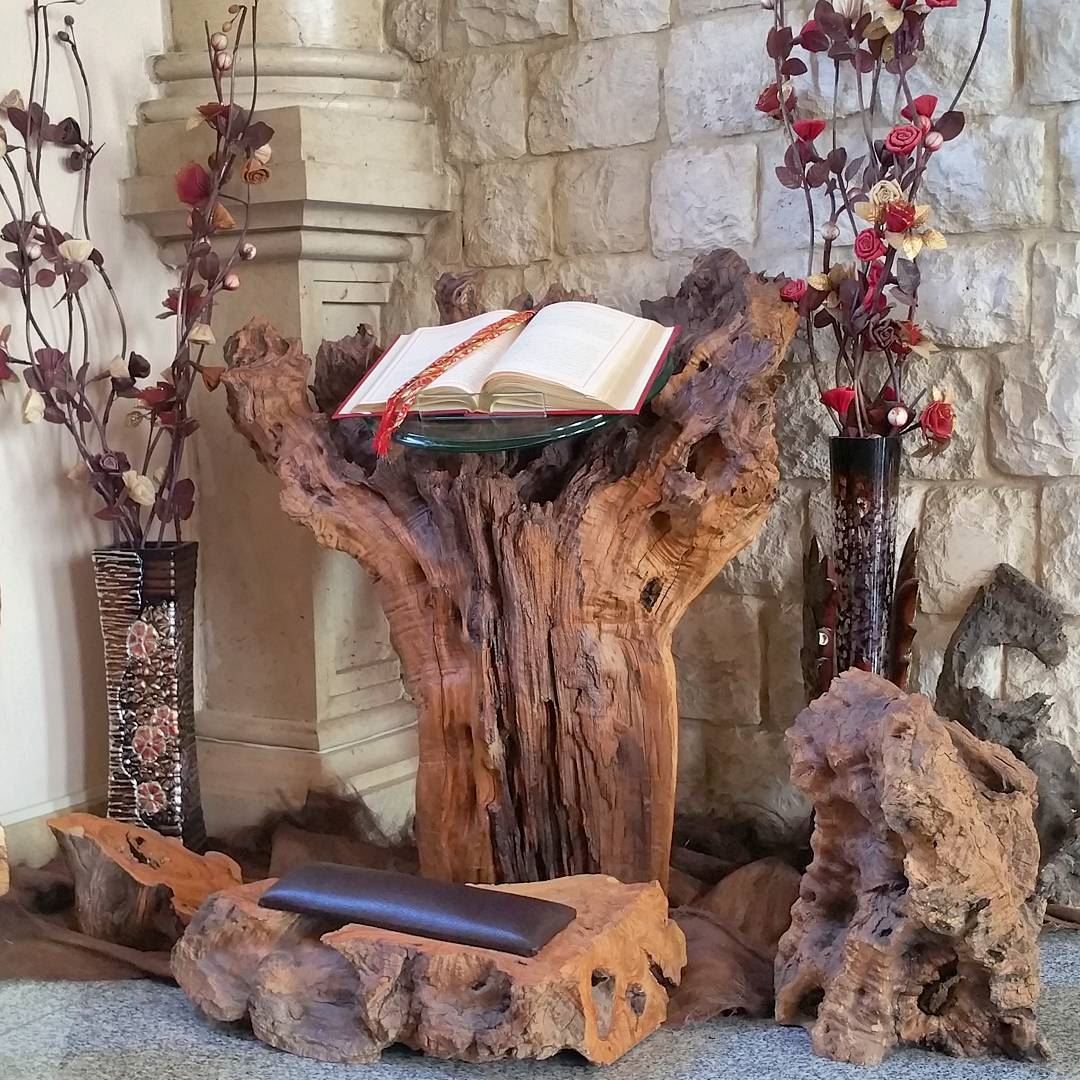 Blessed Friday everyone 🙏❤ stcharbelzahle  bible  saintfromlebanon ... (Zahlé, Lebanon)