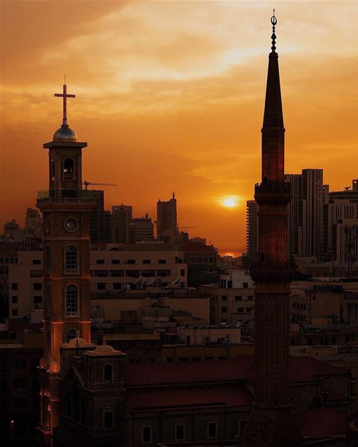 Blissful endings for chaotic days.🕌⛪️By @mikeroscopik  RamadanInBeirut ... (Downtown Beirut)
