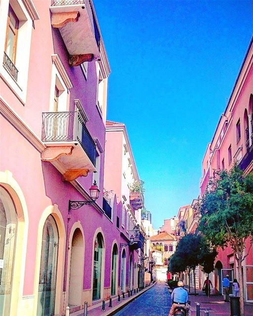 Blue and pink in Beirut 🏡 🇱🇧  lebanon  lebanese  Beirut  beirutdowntown... (Saifi village)
