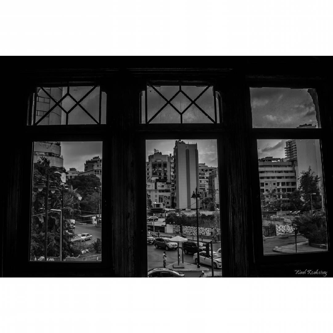  bnw  abandoned  old  house  blackandwhite  door  windows  building ... (Beit Beirut)